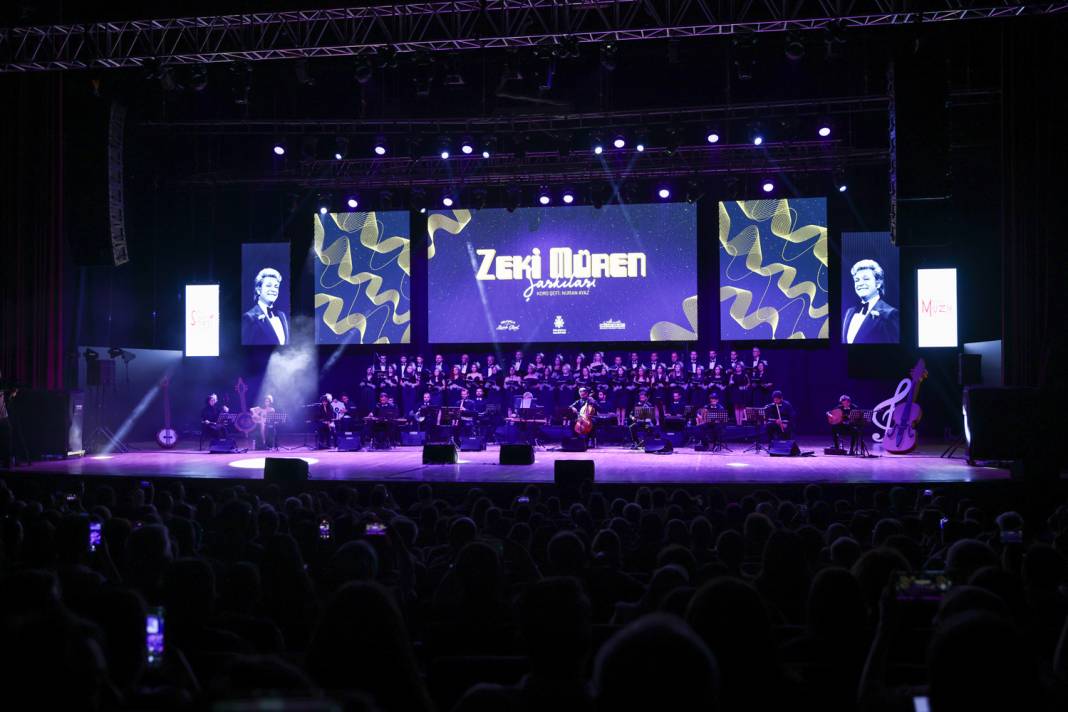 Zeki Müren şarkıları yürekleri titretti! Selçuklu’da alkışlar susmadı 1